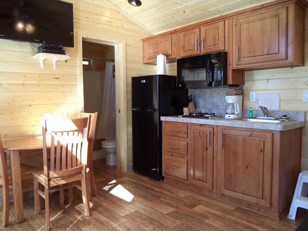 Palm Springs Camping Resort Cabin 3 パーム・デザート エクステリア 写真