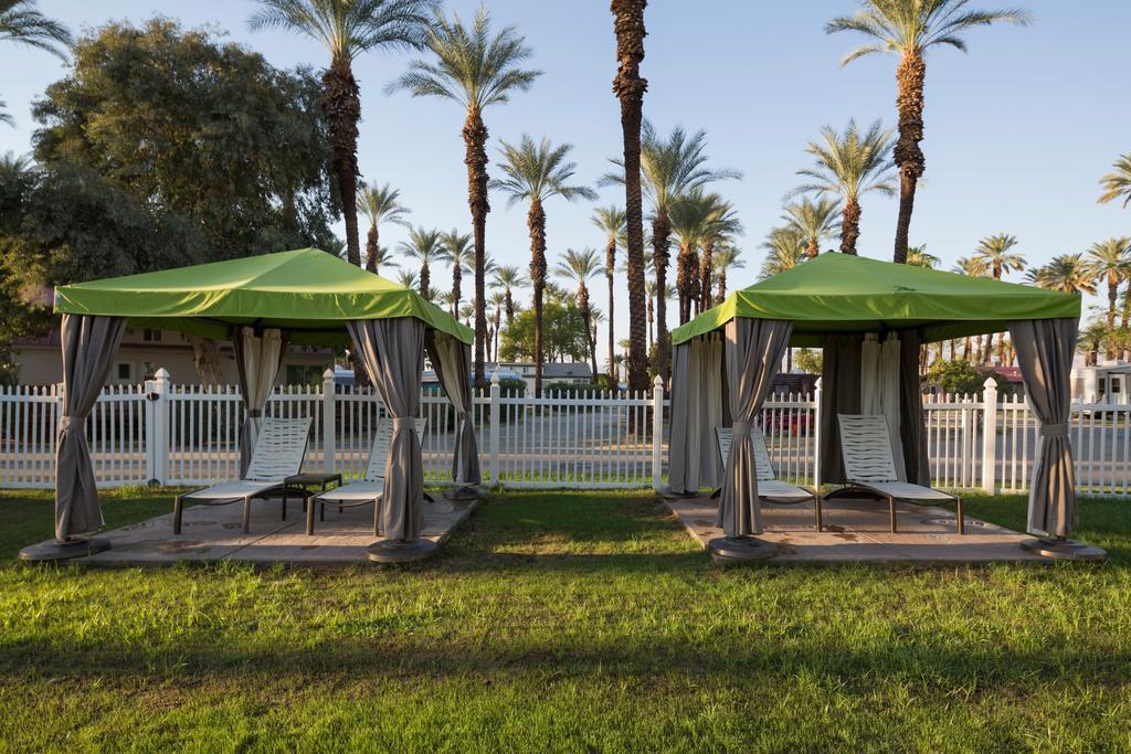 Palm Springs Camping Resort Cabin 3 パーム・デザート エクステリア 写真